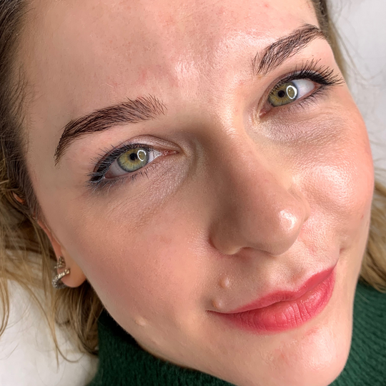 Ellen Cummings: Tried & Tested Microblading with Nez